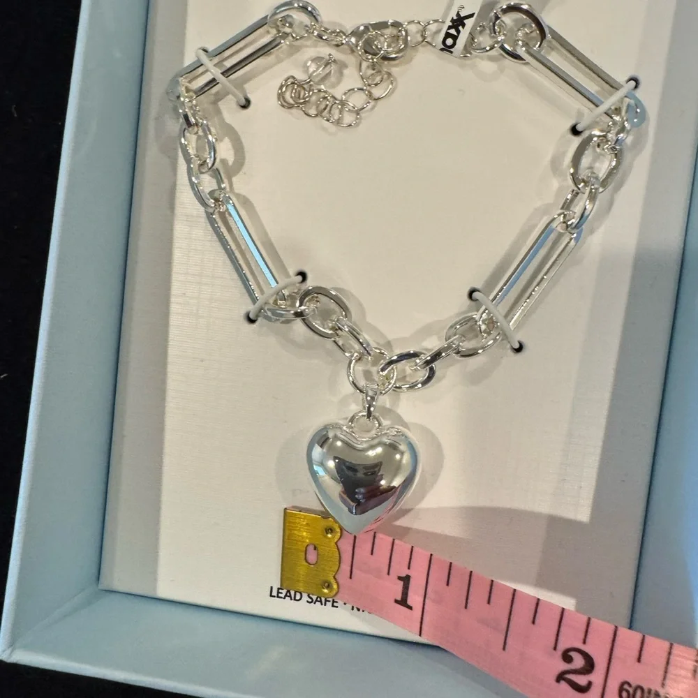 Silver Heart Pendant bracelet-get in on the trend🔥 I have matching necklace too!